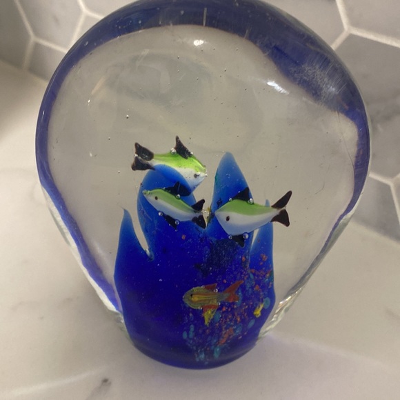 Fish Glass Paperweight/Decorative Item For Table top or Shelf - Picture 2 of 4